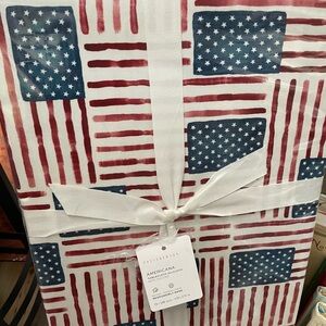 Pottery Barn American Flag Oil Tablecloth nwt 🇺🇸